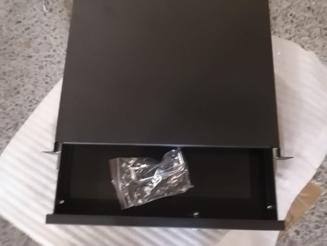 CB-DRW-1U / Ящик выдвижной 19", с замком, 1U, черный Глубина 350мм