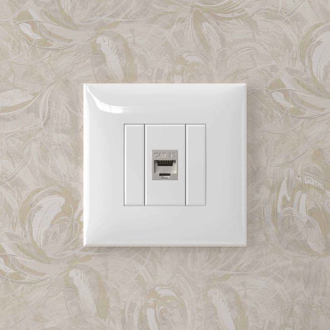 Компьютерная розетка RJ-45 без шторки в стену, кат.5e одинарная экранированная, "Avanti", "Белое облако" DKC 4400763 Компьютерная розетка RJ-45 без шторки в стену, кат.5e одинарная экранированная, "Avanti", "Белое облако" DKC 4400763