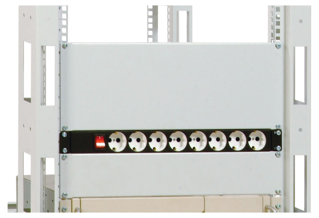 Фальшпанель в шкаф 19" 4U, цвет черный ЦМО ФП-4-9005